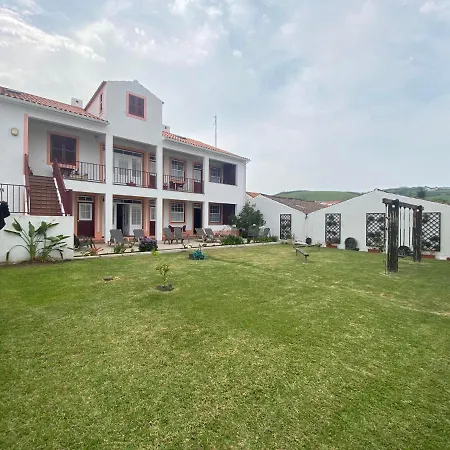 Sao Joao מלון דירות 3*